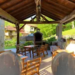Apartment Rurales La Caviana