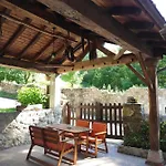 Apartment Rurales La Caviana *