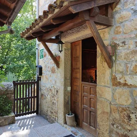 Rurales La Caviana * Onís